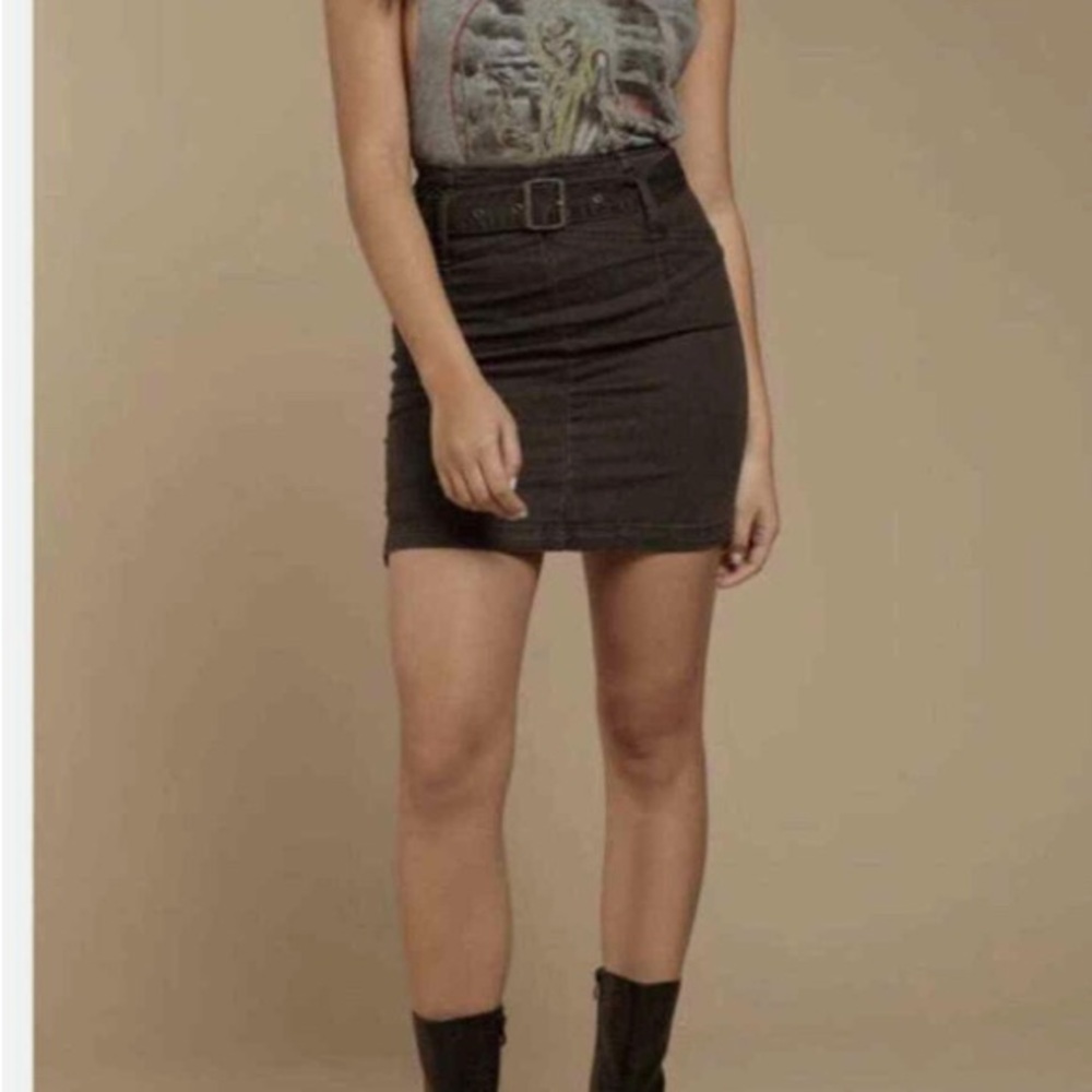 Free People High rise black denim skirt with belt size 4